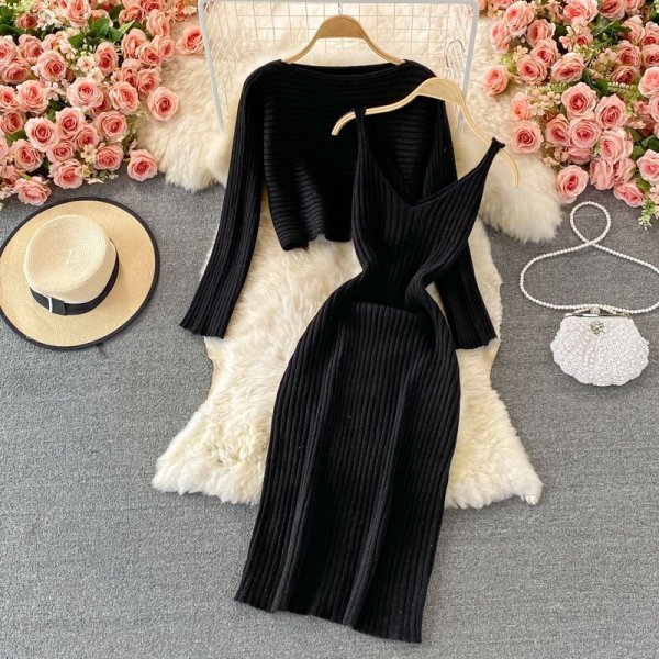 chic short knitted sweater top with straps, V-neck temperament, hip-packed dress, two-piece suit